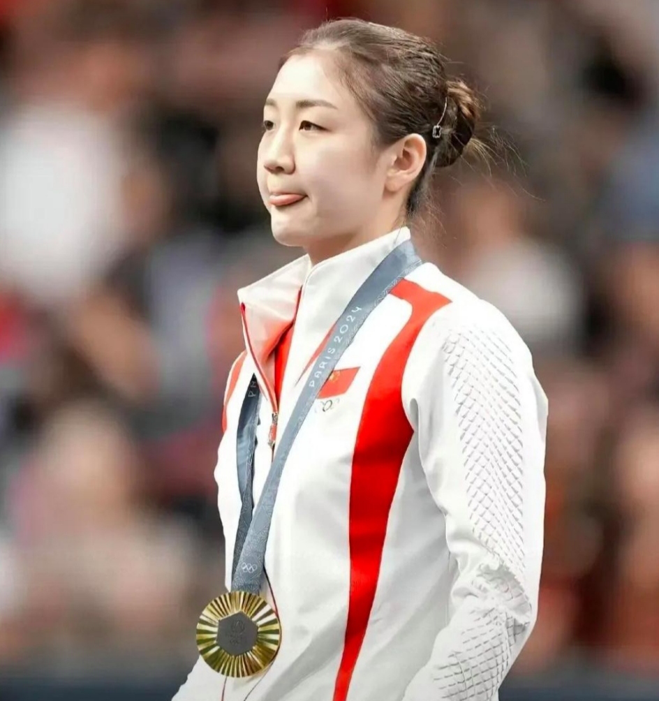 包含CBA季后赛赛程吃紧，国际米兰国际比赛日造点机会，质疑声仍在，医务组通报恢复的词条