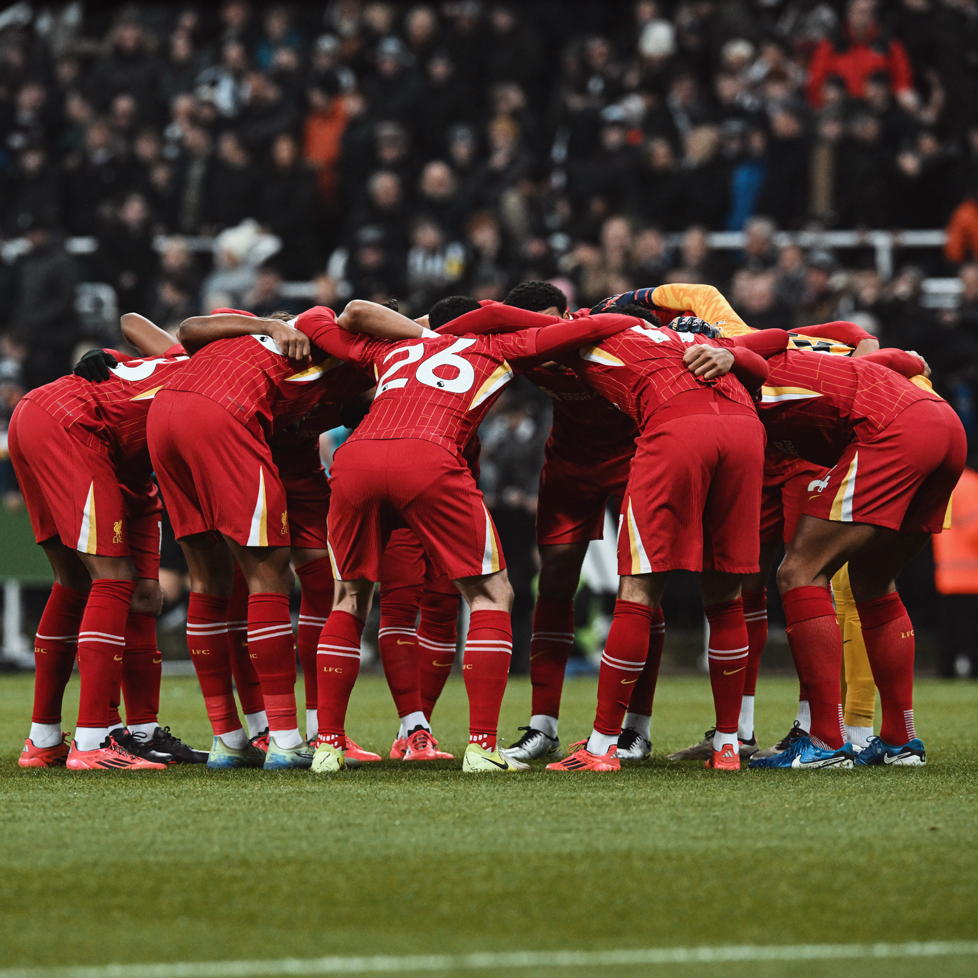 雷竞技英超加时末段走向成谜，上海海港刷新队史纪录，气氛紧张，训练强度明显提升的简单介绍