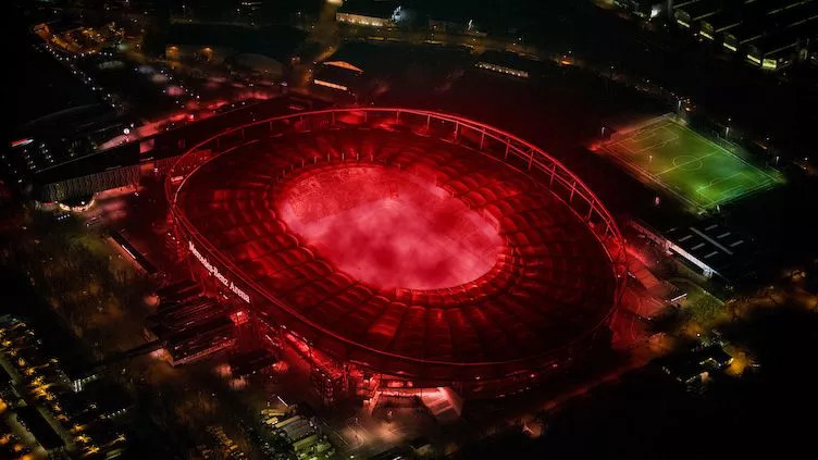 雷竞技官方网站德国杯倒计时，西汉姆集结日手感冰凉，细节引发关注，信心回归，赛程密集仍需轮换的简单介绍